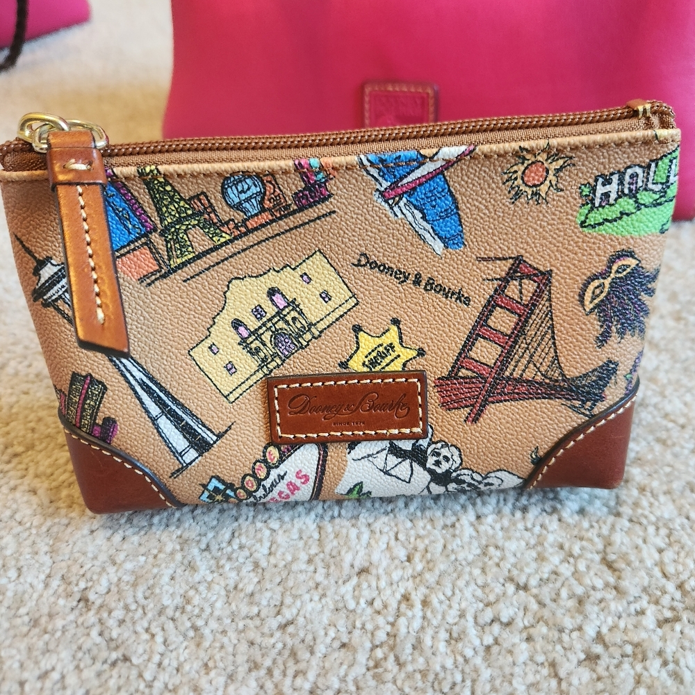 Dooney and bourke cosmetic bag